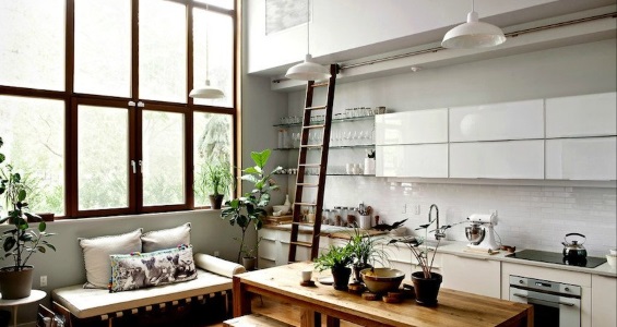 Дизайн интерьера кухни в доме.